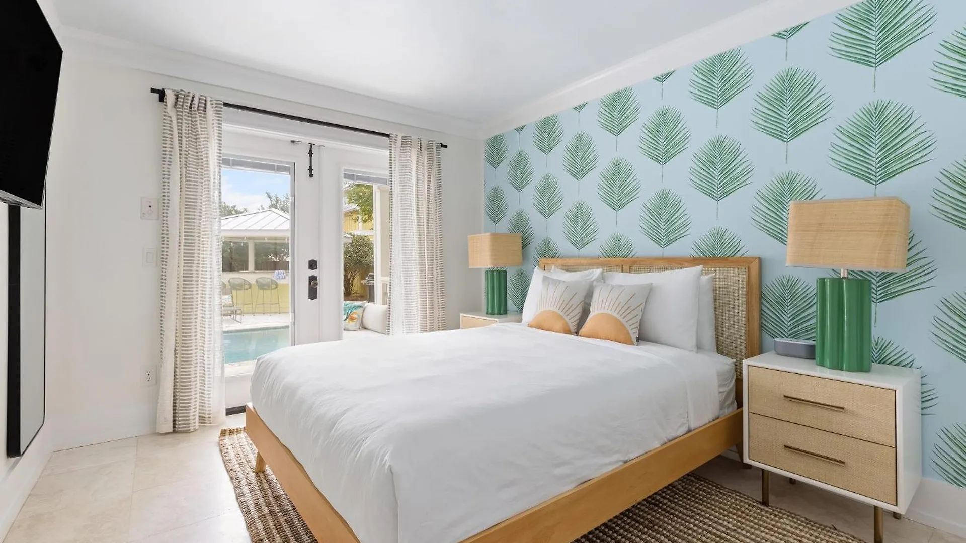 Woodward Way Luxe Villa Near Beach W Pool Hot Tub Stocked Kitchen 데스틴 0*,  미국